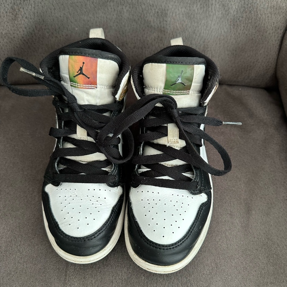 Boys Jordan 1s